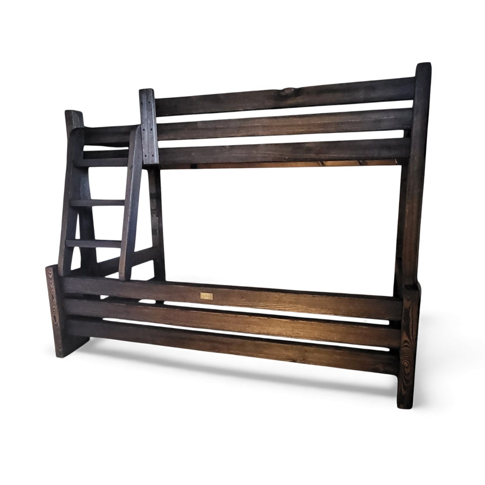 Rustik familjesäng i massivt trä tillverkad av Nordanlids Rustik 